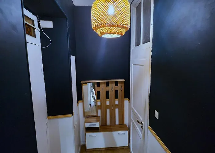 Apartment Big Flat - Le Cala - Center - 4 Bedrooms, Sleeps 13, Near Beach, Train Station, Parking, Wifi, Air Conditioning I Group I Business I Family *